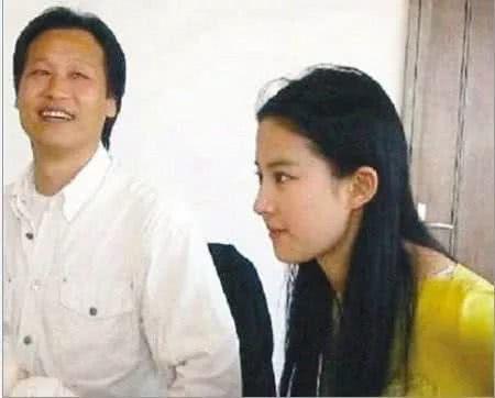娱乐圈水太深准备吃瓜,揭秘水太深，吃瓜群众如何应对